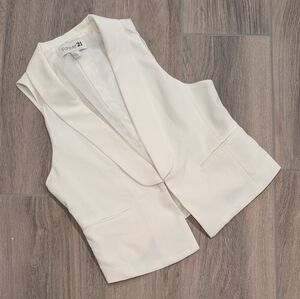 Forever 21 Women's Cream Vest